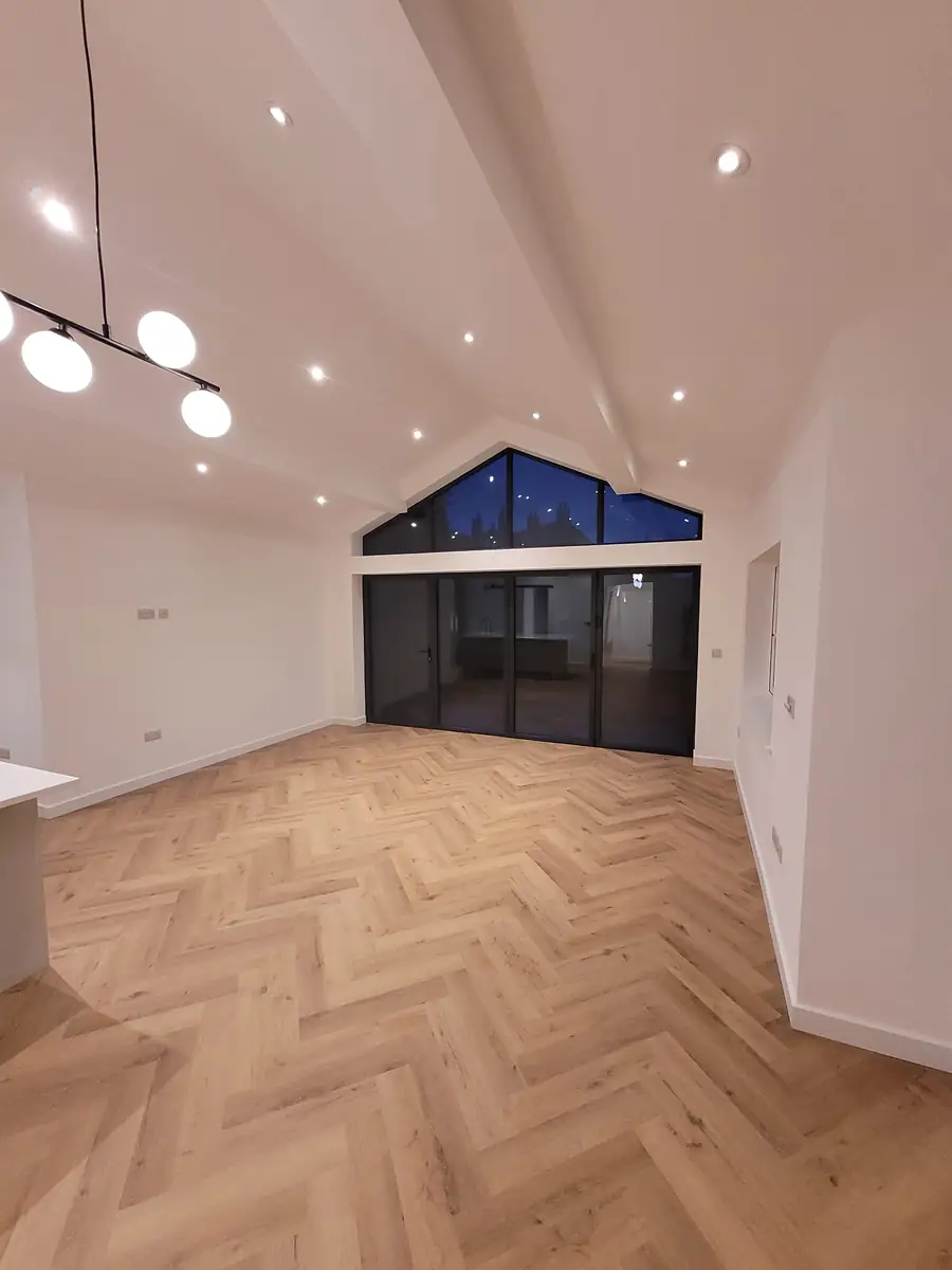 Vaulted living space with the glazed gable